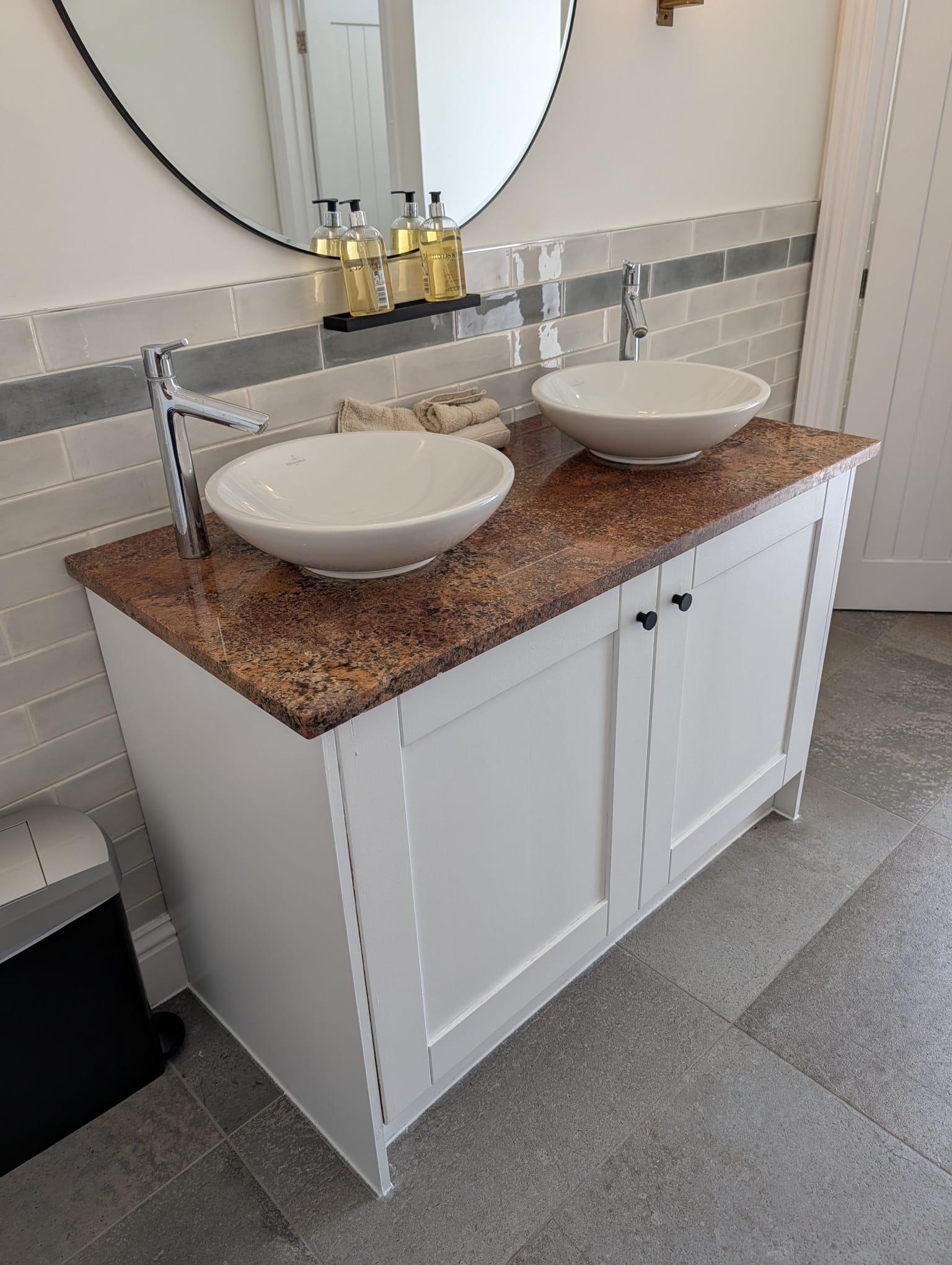 Double sink vanity with granite top, bathroom by SF Plumbing & Tiling
